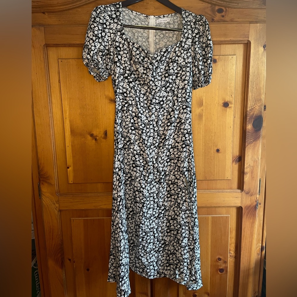 Pretty black&white ditsy print sundress